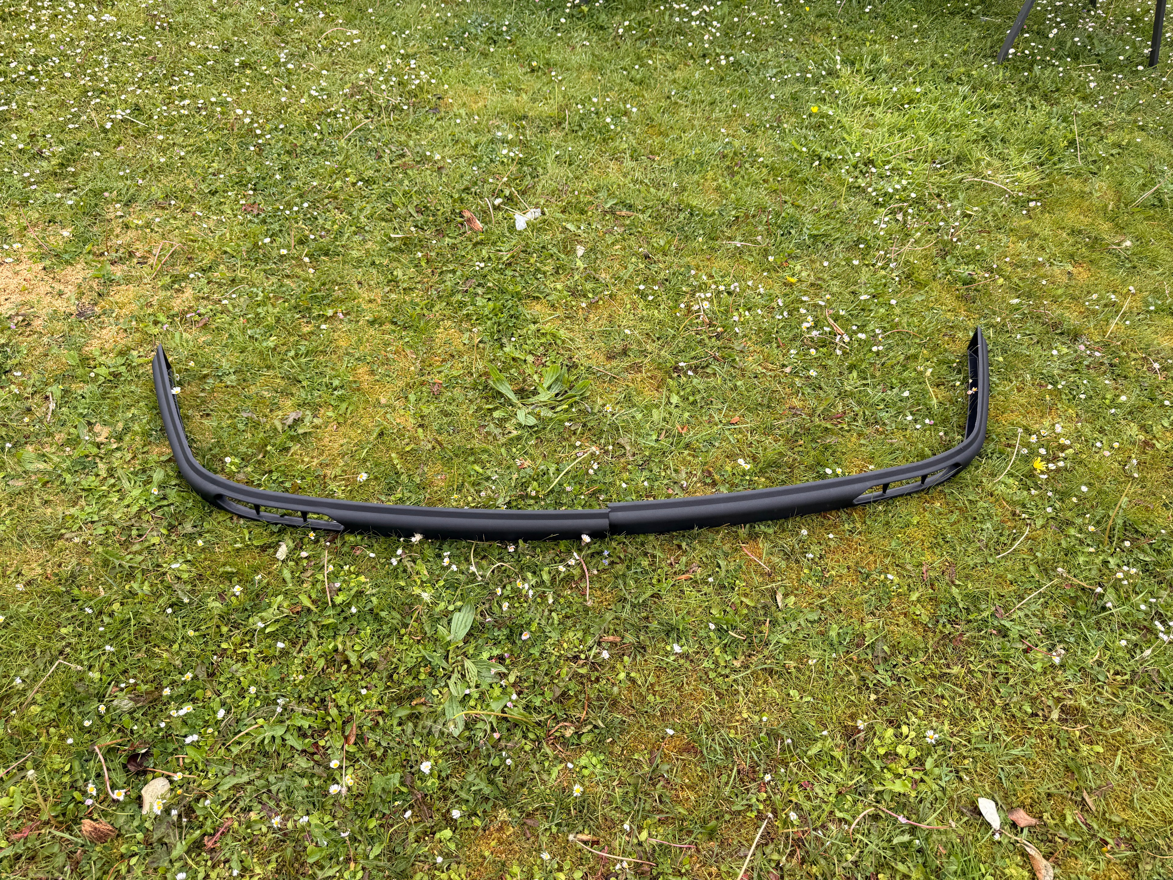 Laguna Style Front Lip Splitter for MK4 Golf Bora Jetta Passat Peugeot 306 | Fast Irish Shipping